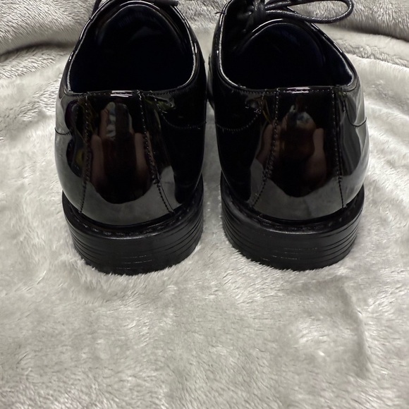 Nunn Bush Preppy Black Patent Leather Oxfords - Picture 6 of 9